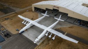 Stratolaunch: Il nuovo aereo più grande del mondo