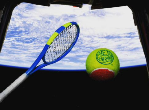 Prima partita di tennis nello spazio