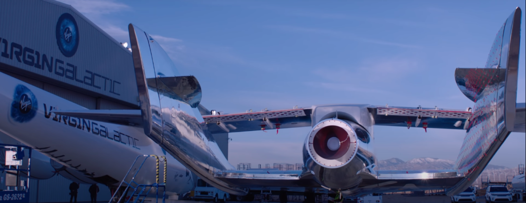 Vista posteriore della VSS Unity con timoni in configurazione standard. Crediti: Virgin Galactic.