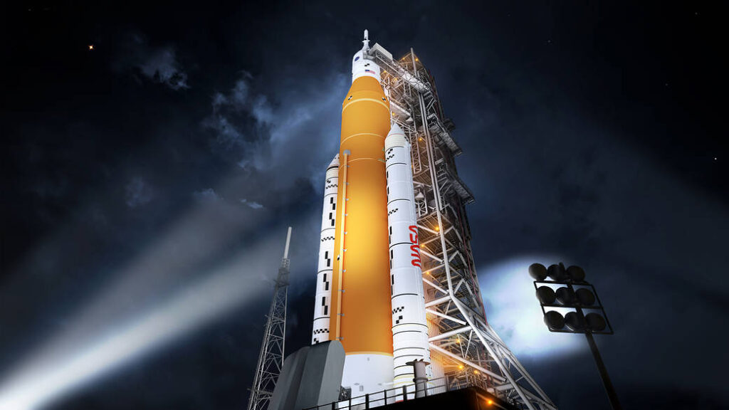 Concept artistico dello Space Launch System. SLS entra in operazione dopo il primo lancio del Falcon Heavy di SpaceX, esso proseguirà quindi le operazioni necessarie alla costruzione del Lunar Gateway. Crediti: NASA/MSFC.