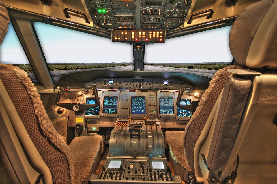 How to become an airline pilot