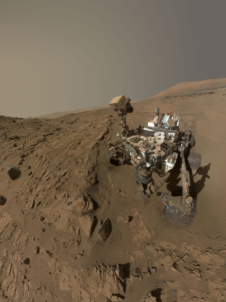 Curiosity scopre due nuove molecole organiche su Marte e lo fa con un metodo nuovo. Un successo nato da un imprevisto col trapano.