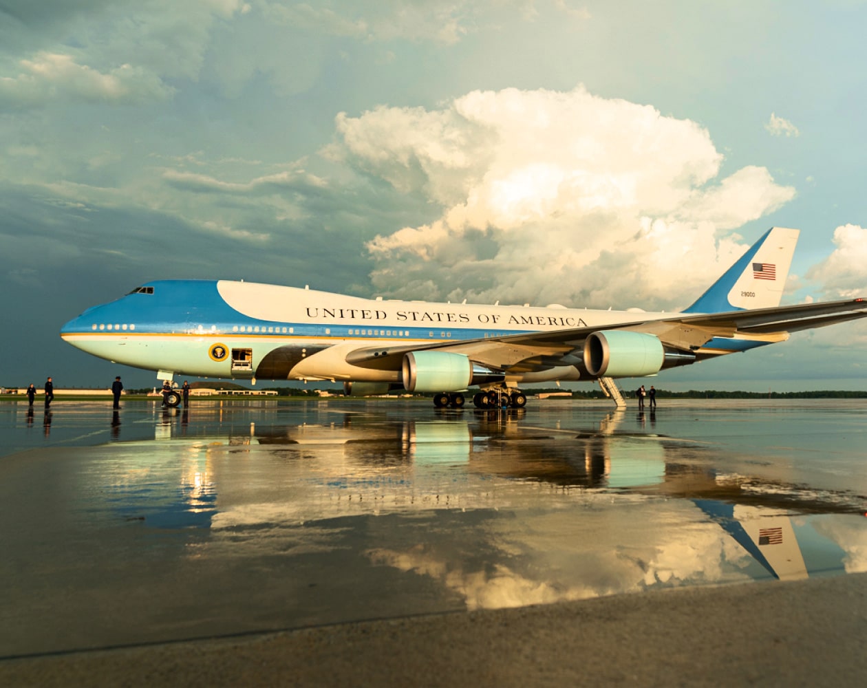 Air Force One Credits: Whitehouse