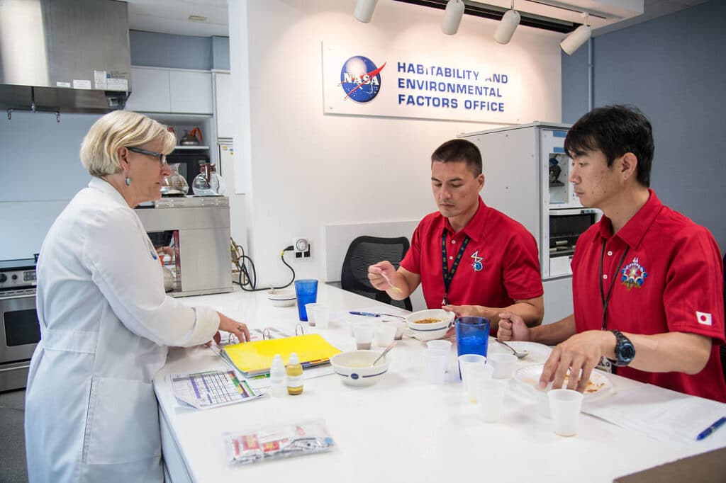 La Deep Space Food Challenge: la NASA offre 1 milione di dollari per ideare nuvi sistemi di produzione alimentare per lo spazio.