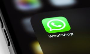 L'icona di WhatsApp su un dispositivo mobile che potrebbe essere uno smartphone