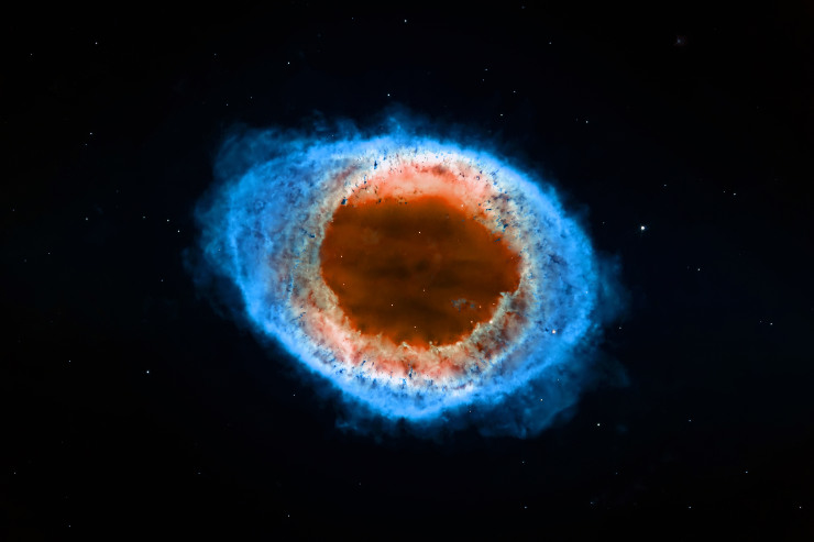 C'è qualcosa dentro la Nebula Anello