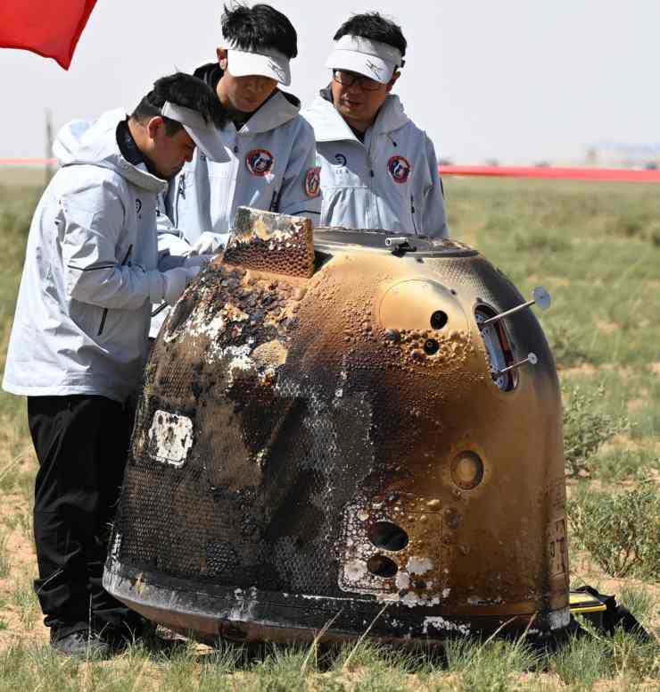 La capsula Chang’e 6 è ritornata sulla Terra