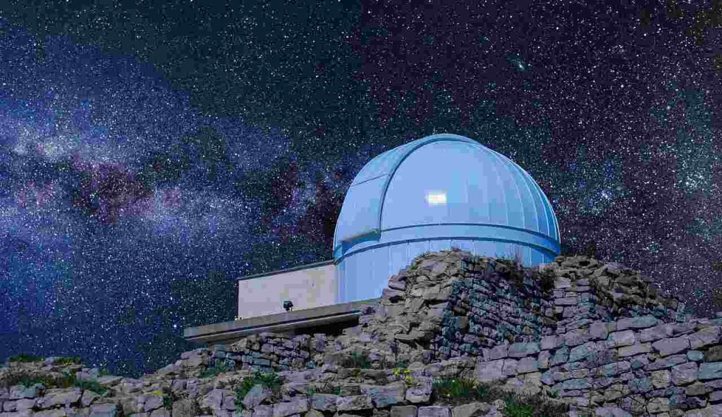 Un osservatorio astronomico (Pixabay)