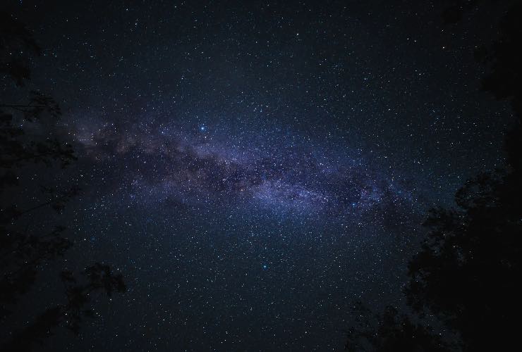 Galassia luce stranissima gelo scienziati