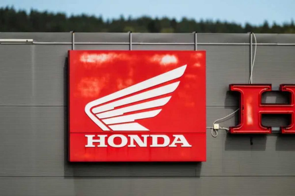 Honda fatta grossa riportate moto indietro rischiate vita